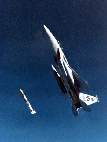 (gu)ķl(wi)Ǽg(sh)l(f)չh(yun)DF-15l(f)ASM-135l(wi)ǌ(do)