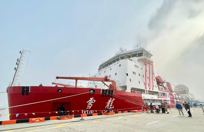 中國(guó)第42次南極考察隊(duì)出征