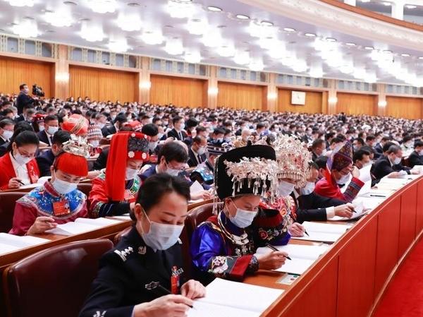 最高法報(bào)告：決不允許 “紙面服刑”、“提錢出獄”破壞公平正義