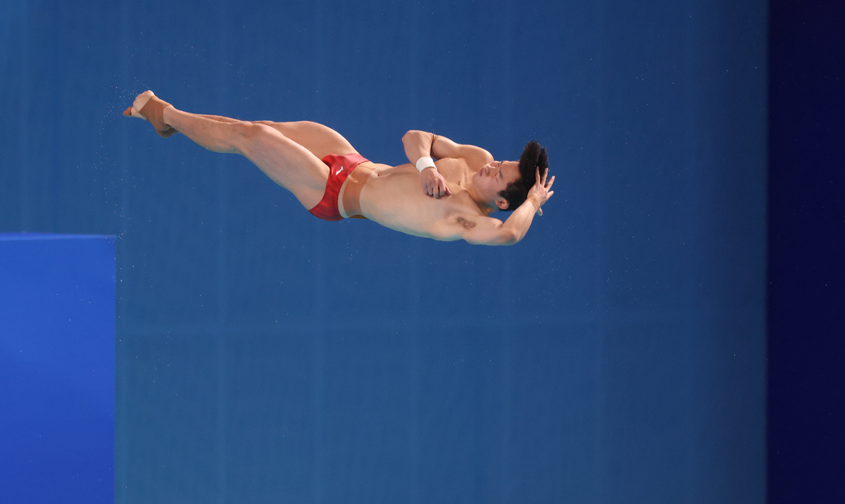 跳水男子3米跳板決賽：奧運冠軍王宗源奪金